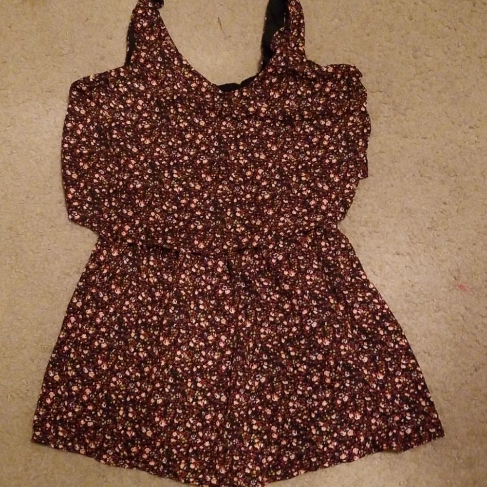 Xhilaration Romper (Juniors)